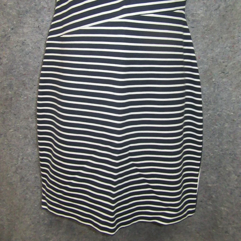 Casual Banana Republic Dress - Picture 3 of 12